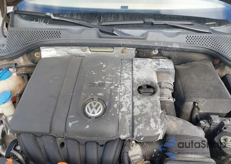 2013 Volkswagen Beetle 2.5L из США, поврежденный, VIN 3VW5P7AT6DM831442